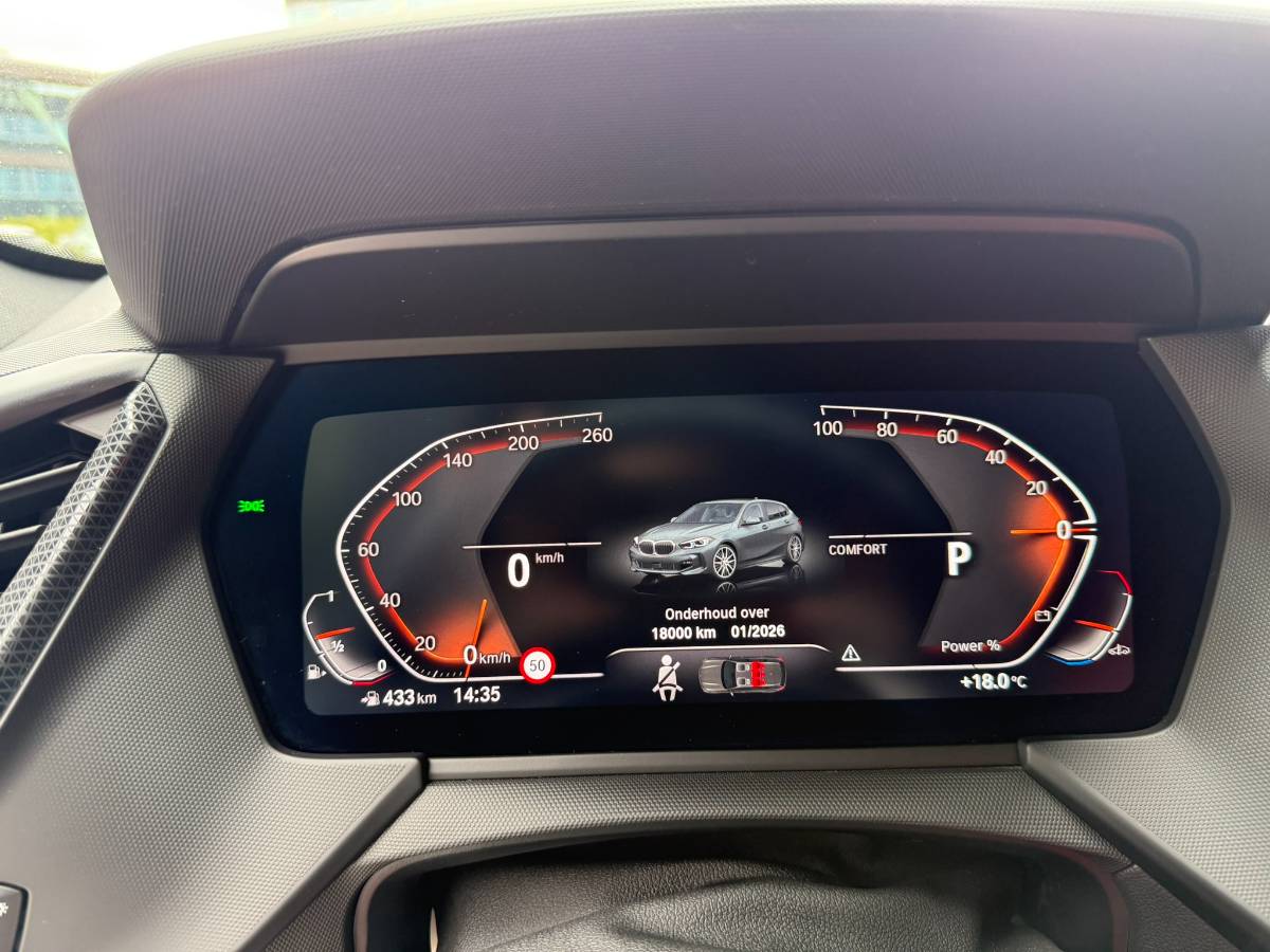 BMW 118i Automaat | M Sport | High Executive | 2021 foto 13
