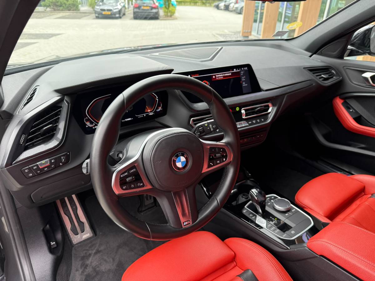 BMW 118i Automaat | M Sport | High Executive | 2021 foto 14