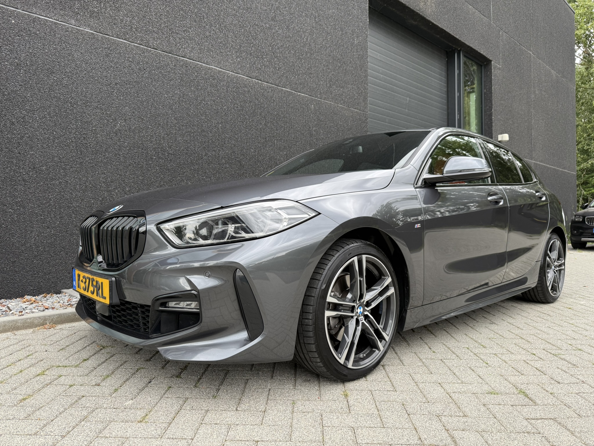 BMW 118i Automaat | M Sport | High Executive | 2021 foto 6